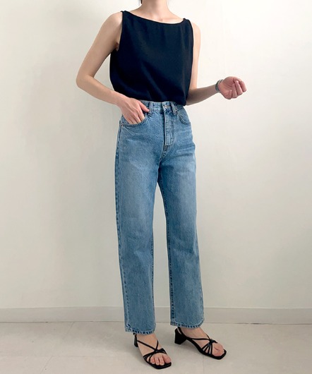 [sale]minimal sleeveless blouse