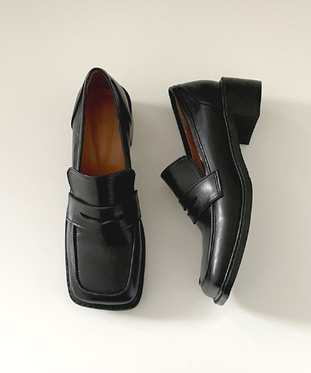 square middle heel loafer