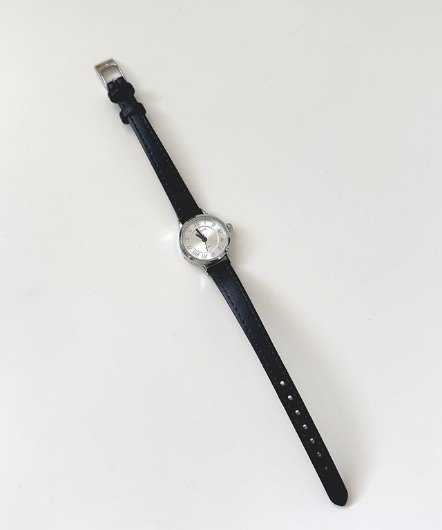 easy round leather watch(deep navy)
